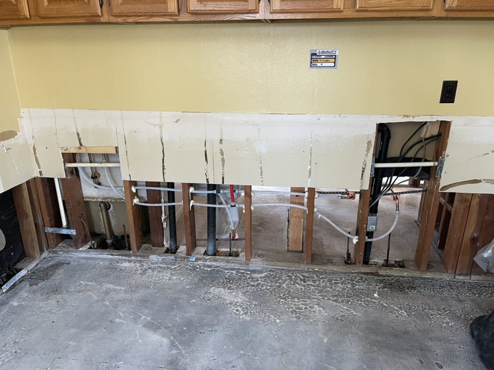 PLUMBER - Plumbing Service That Works As Hard As You Do