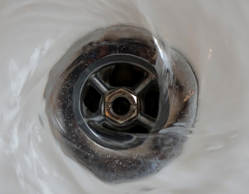 Do I Need A Plumber To Unclog A Drain In Riverside, CA